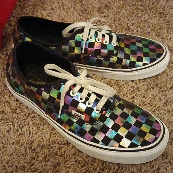 Mens multicolor checkered Vans - Picture 2 of 6